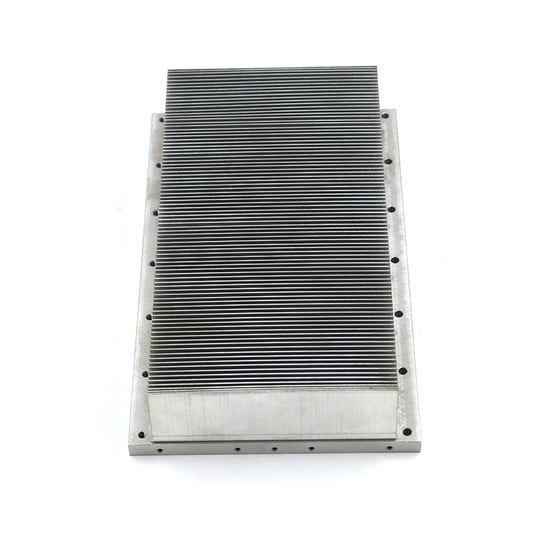 Disipador de calor de aleta raspada de aluminio térmico de mecanizado CNC